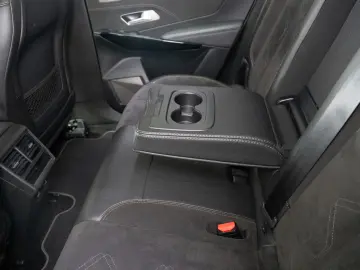 DS 7 Crossback Plug-in Hybrid E-TENSE 4WD 300CP DS Perform