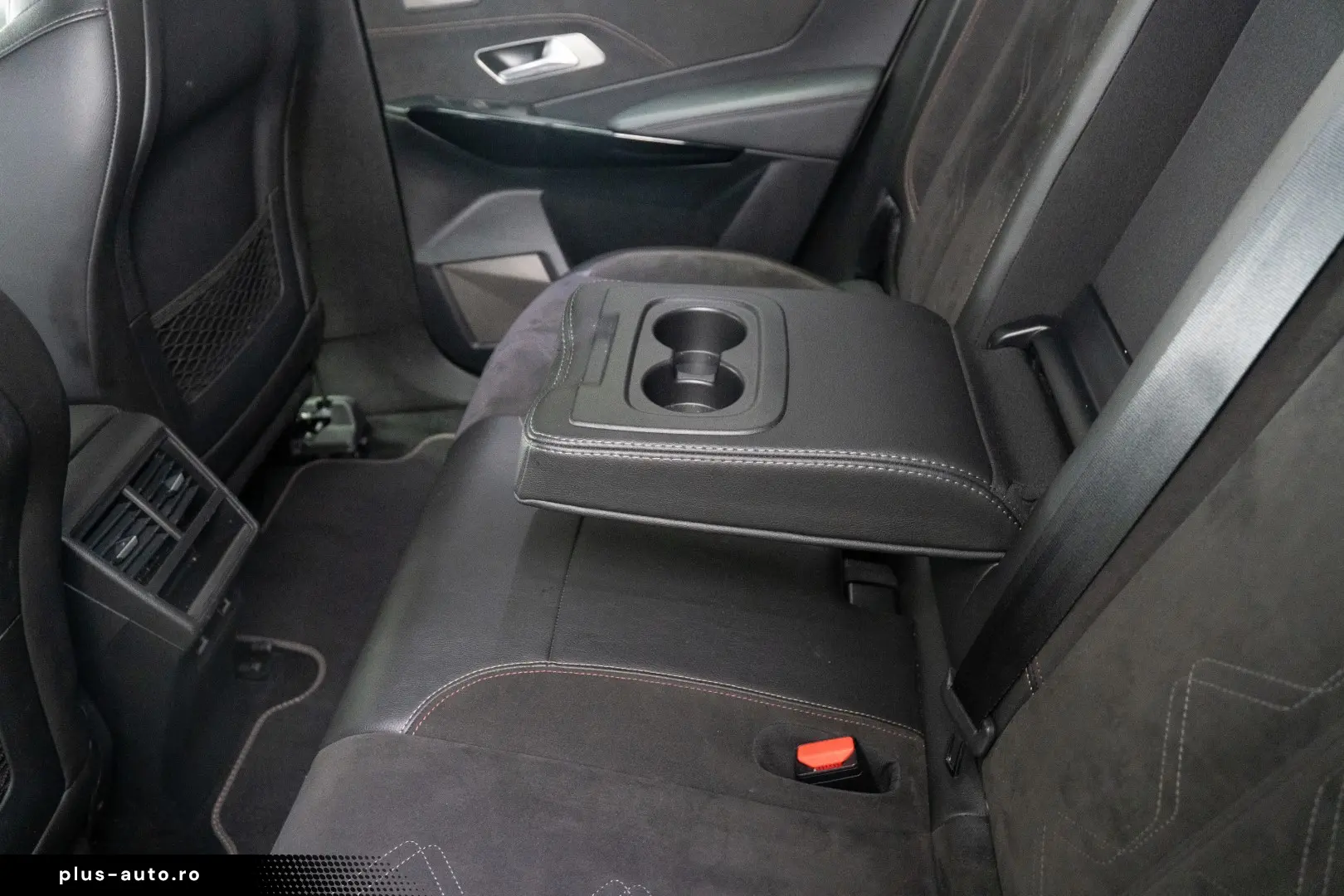 DS 7 Crossback Plug-in Hybrid E-TENSE 4WD 300CP DS Perform