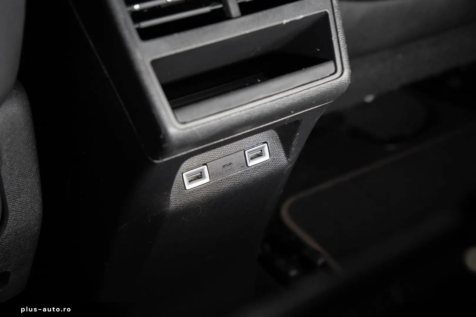 DS 7 Crossback Plug-in Hybrid E-TENSE 4WD 300CP DS Perform