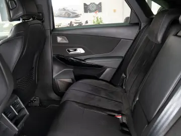 DS 7 Crossback Plug-in Hybrid E-TENSE 4WD 300CP DS Perform