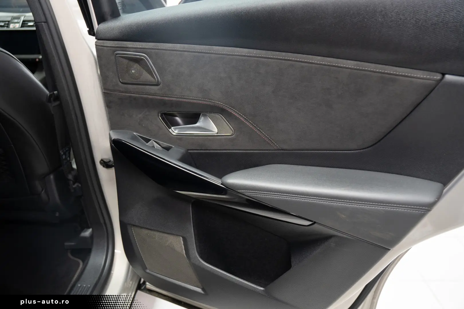 DS 7 Crossback Plug-in Hybrid E-TENSE 4WD 300CP DS Perform