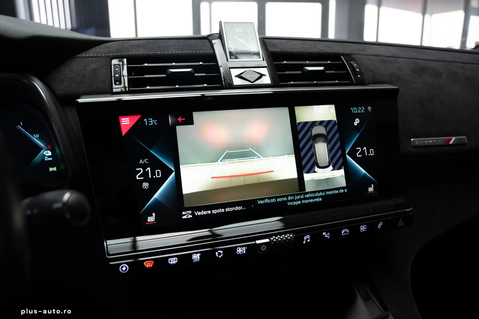 DS 7 Crossback Plug-in Hybrid E-TENSE 4WD 300CP DS Perform