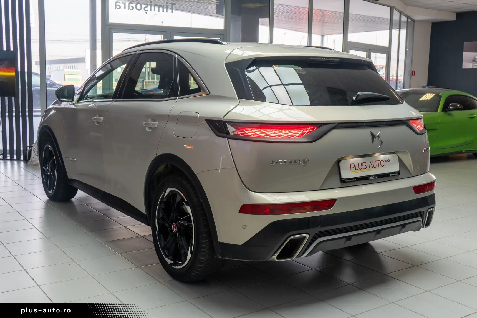 DS 7 Crossback Plug-in Hybrid E-TENSE 4WD 300CP DS Perform