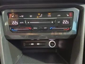 VW Tiguan Life 2 0 TDI SCR DSG 4Mot