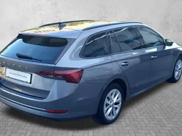 Skoda Octavia Combi 2.0 TDI DSG Style