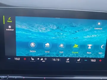 Skoda Octavia Combi 2.0 TDI DSG Style