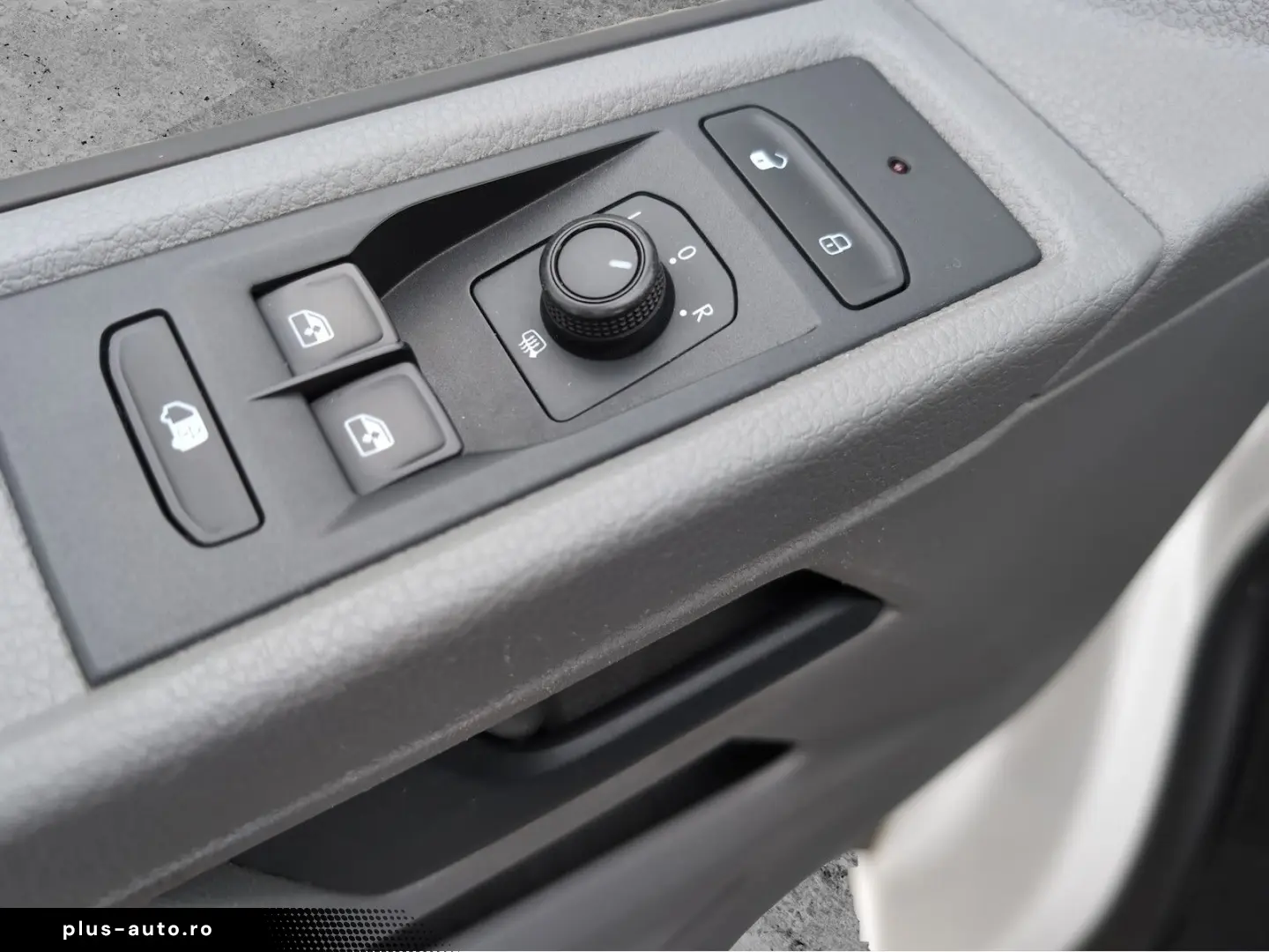 T6.1 Transporter EcoProfi FWD  Carplay