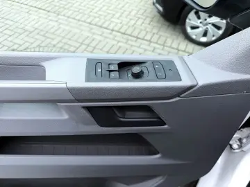 T6 2.0 TDI TRANSPORTER KLIMA SITZHEIZUNG PDC 2SI