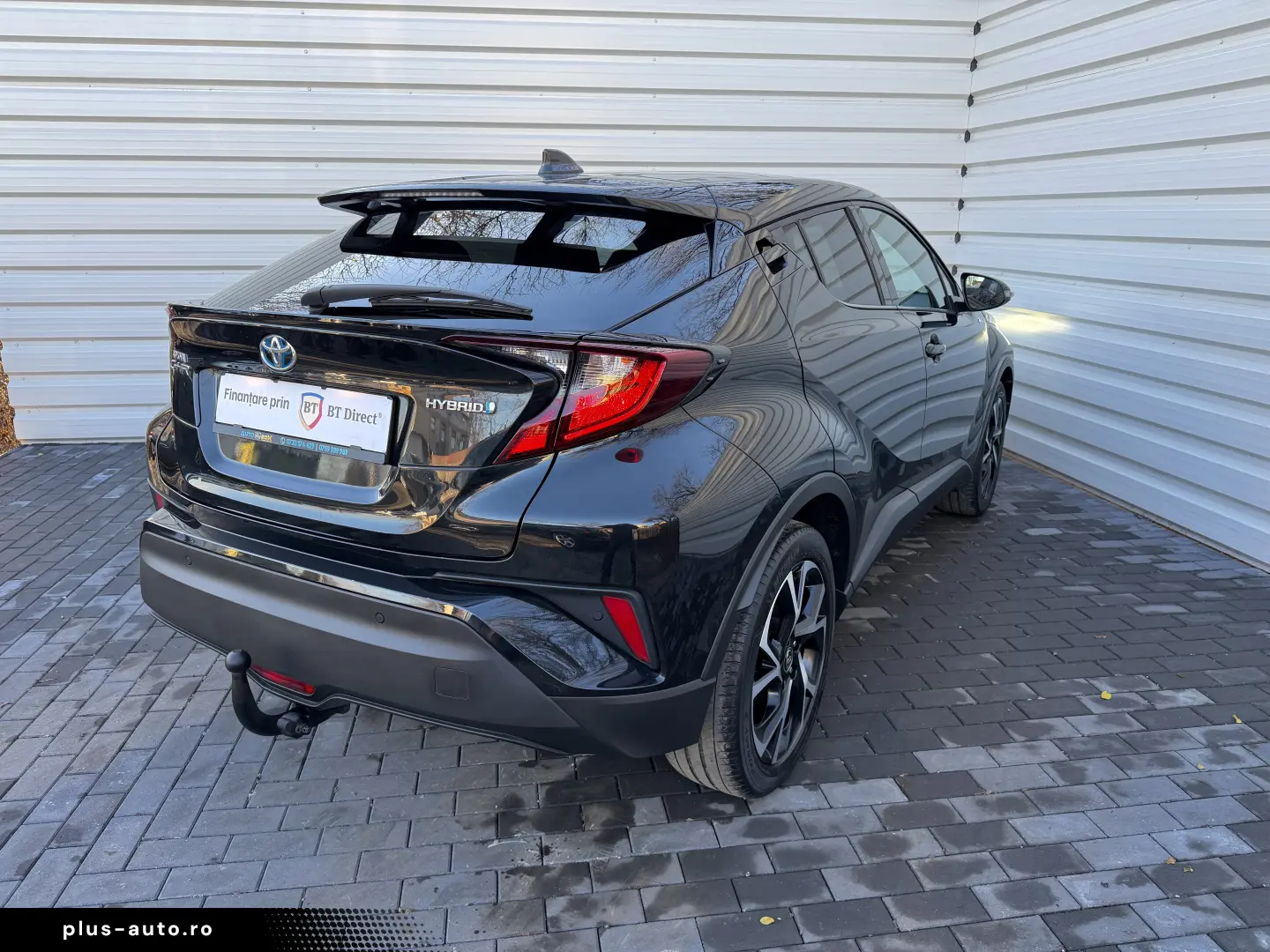 Toyota C-HR facelift 2020 75.000 km de vanzare in RATE FIXE