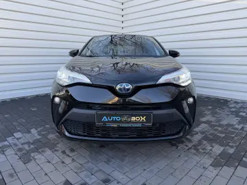 Toyota C-HR facelift 2020 75.000 km de vanzare in RATE FIXE