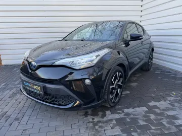 Toyota C-HR facelift 2020 75.000 km de vanzare in RATE FIXE