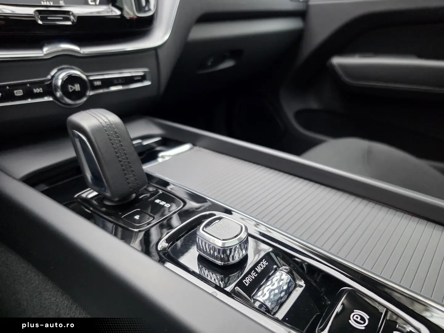 Volvo Xc60  Recharge T8 2.0 Plug in Hybrid 2020