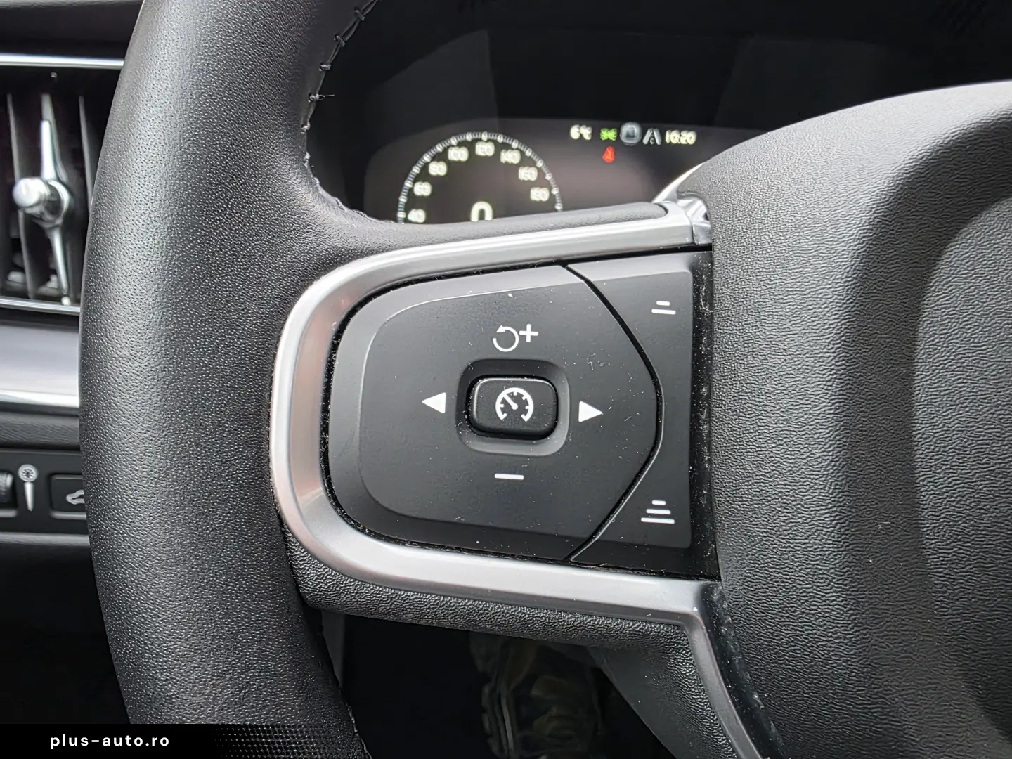 Volvo Xc60  Recharge T8 2.0 Plug in Hybrid 2020