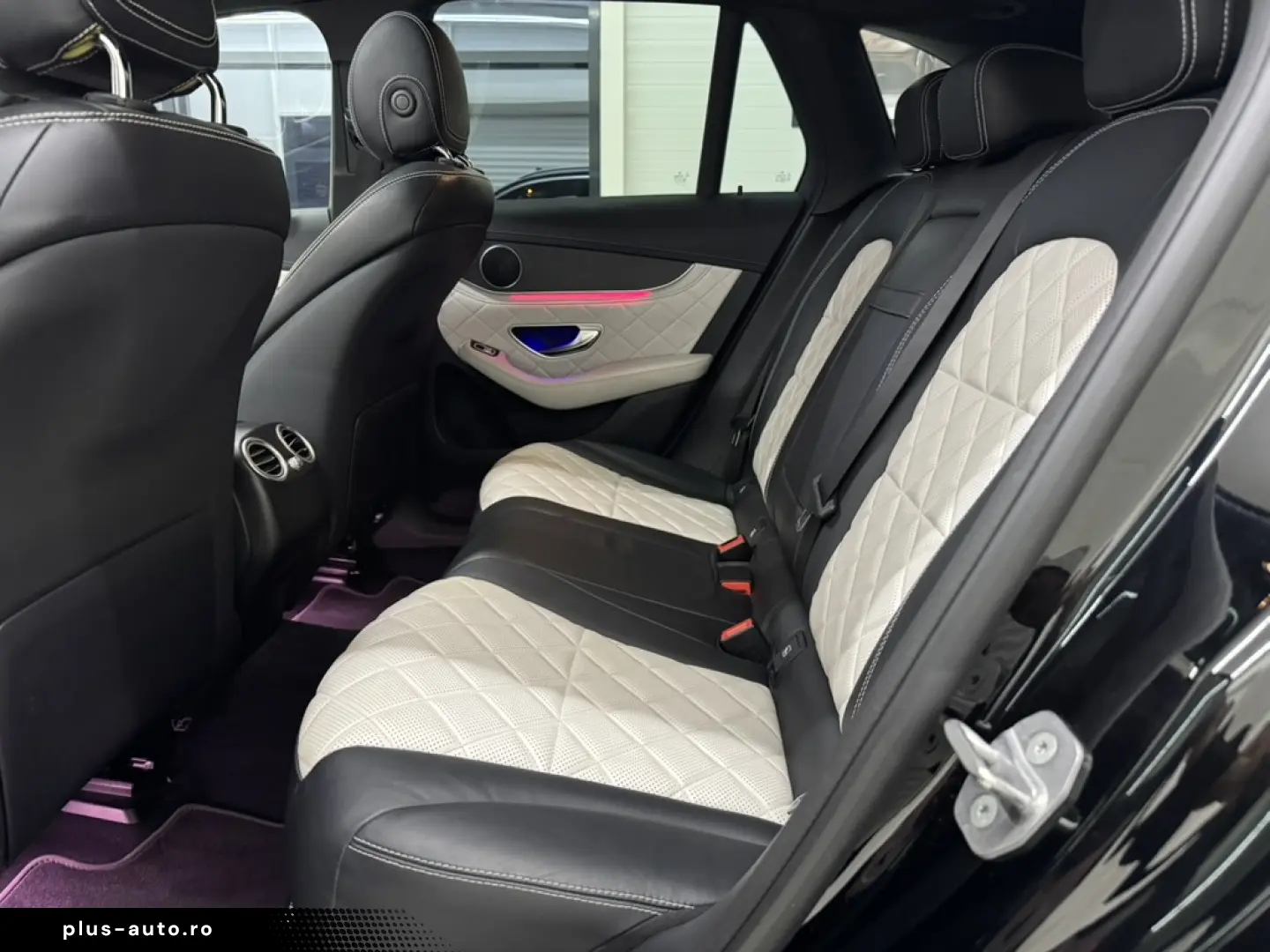 Mercedes-Benz GLC 300 e 4Matic 9G-TRONIC AMG Line