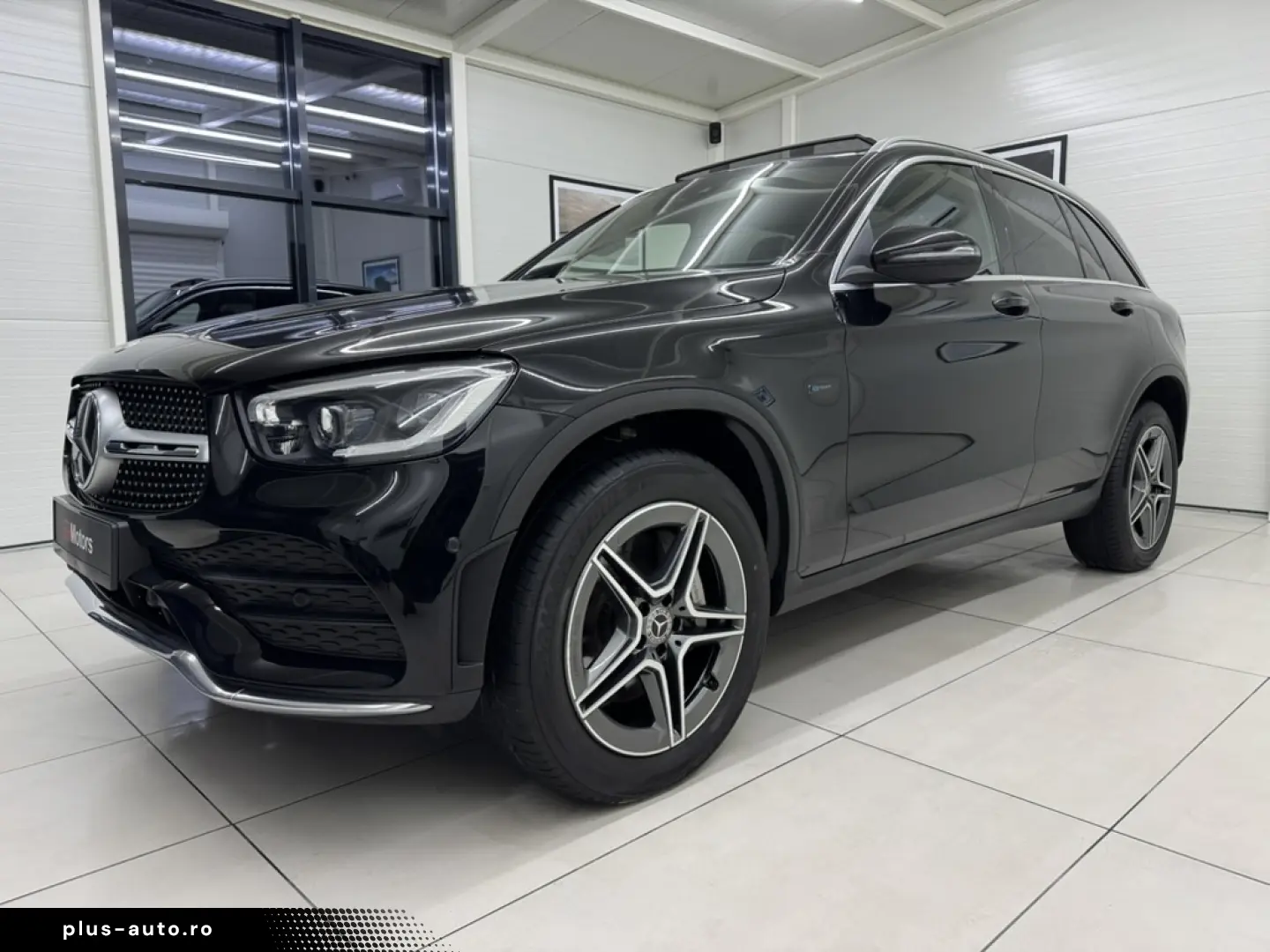 Mercedes-Benz GLC 300 e 4Matic 9G-TRONIC AMG Line