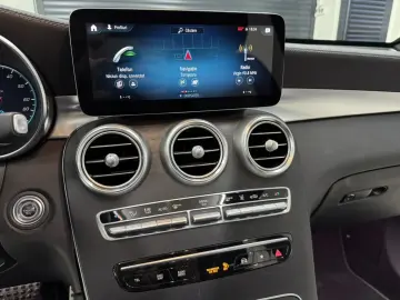 Mercedes-Benz GLC 300 e 4Matic 9G-TRONIC AMG Line