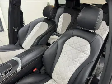 Mercedes-Benz GLC 300 e 4Matic 9G-TRONIC AMG Line