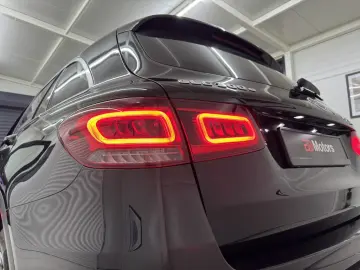 Mercedes-Benz GLC 300 e 4Matic 9G-TRONIC AMG Line