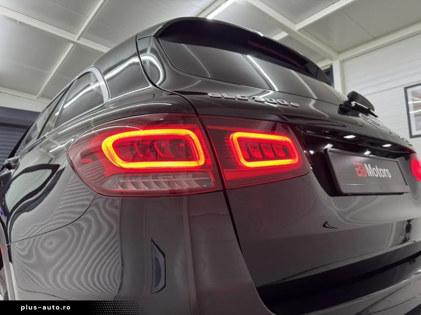 Mercedes-Benz GLC 300 e 4Matic 9G-TRONIC AMG Line