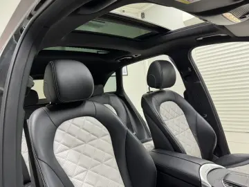 Mercedes-Benz GLC 300 e 4Matic 9G-TRONIC AMG Line