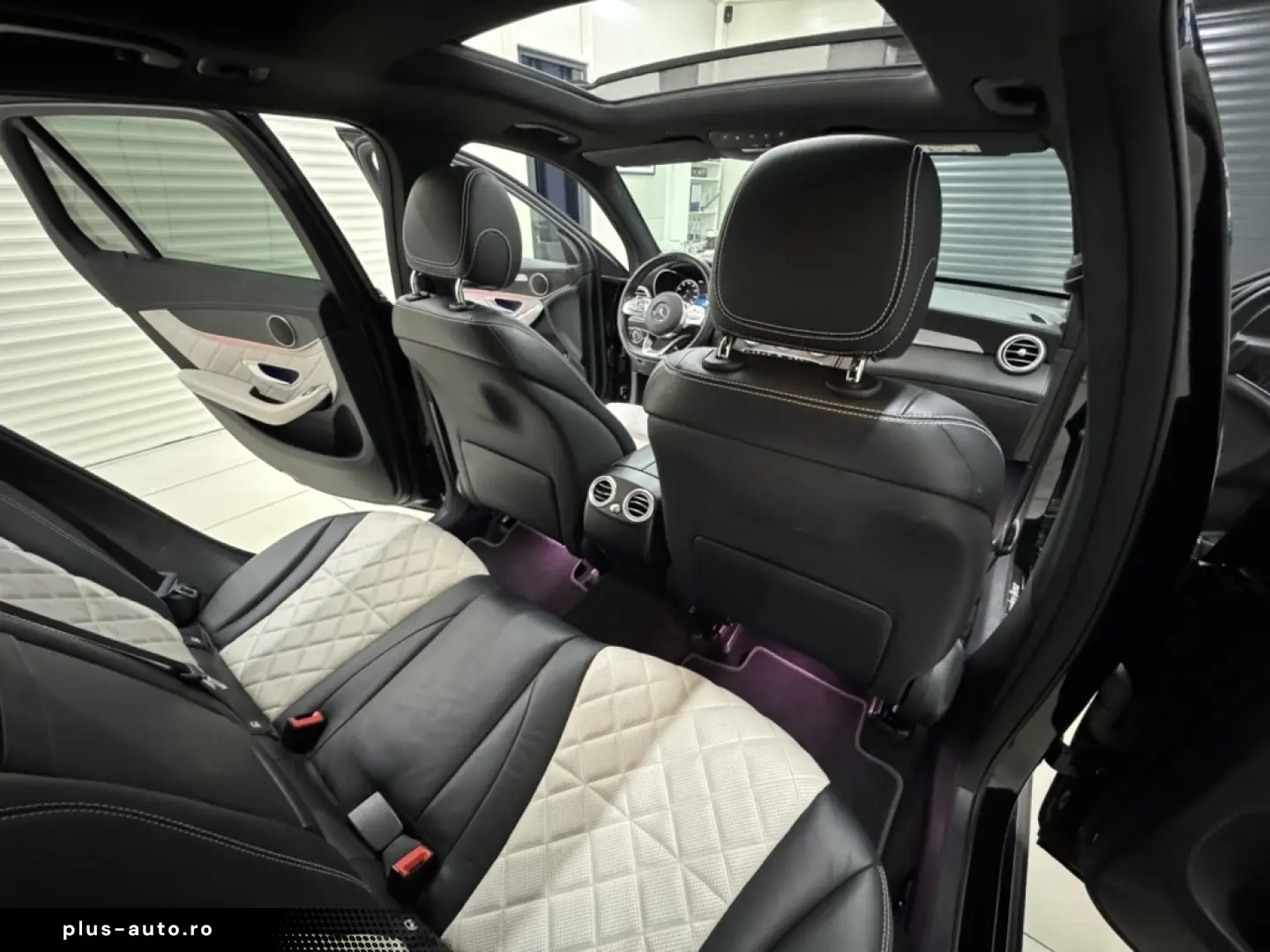 Mercedes-Benz GLC 300 e 4Matic 9G-TRONIC AMG Line