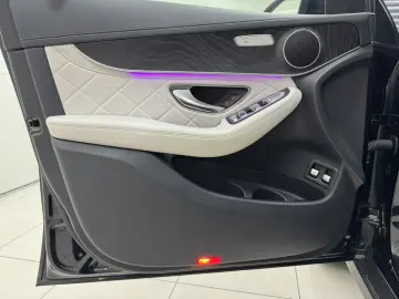 Mercedes-Benz GLC 300 e 4Matic 9G-TRONIC AMG Line