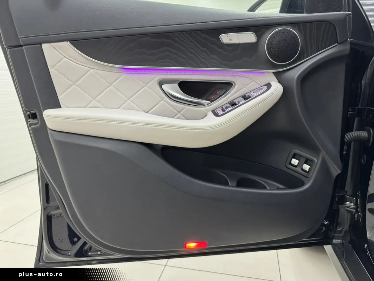 Mercedes-Benz GLC 300 e 4Matic 9G-TRONIC AMG Line