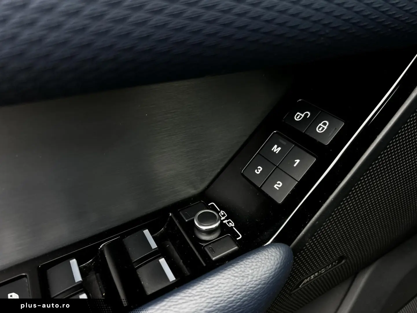 Land-Rover Range-Rover-Velar