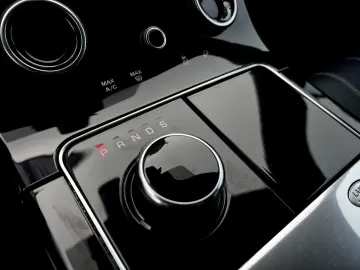 Land-Rover Range-Rover-Velar