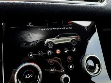 Land-Rover Range-Rover-Velar