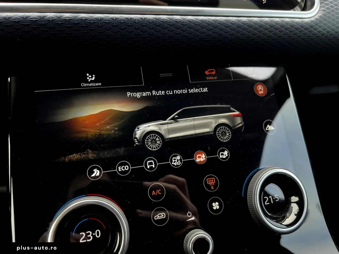 Land-Rover Range-Rover-Velar