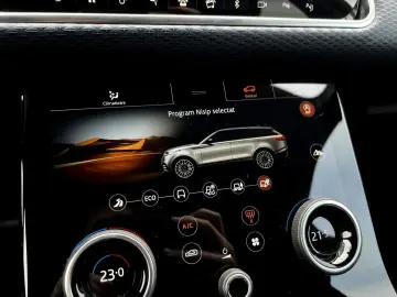 Land-Rover Range-Rover-Velar