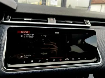 Land-Rover Range-Rover-Velar