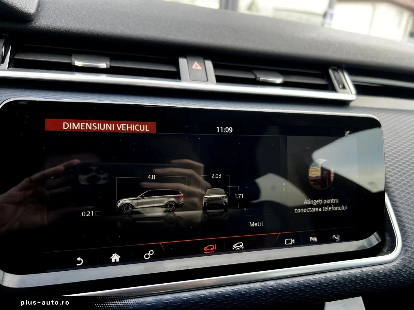 Land-Rover Range-Rover-Velar