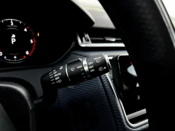 Land-Rover Range-Rover-Velar