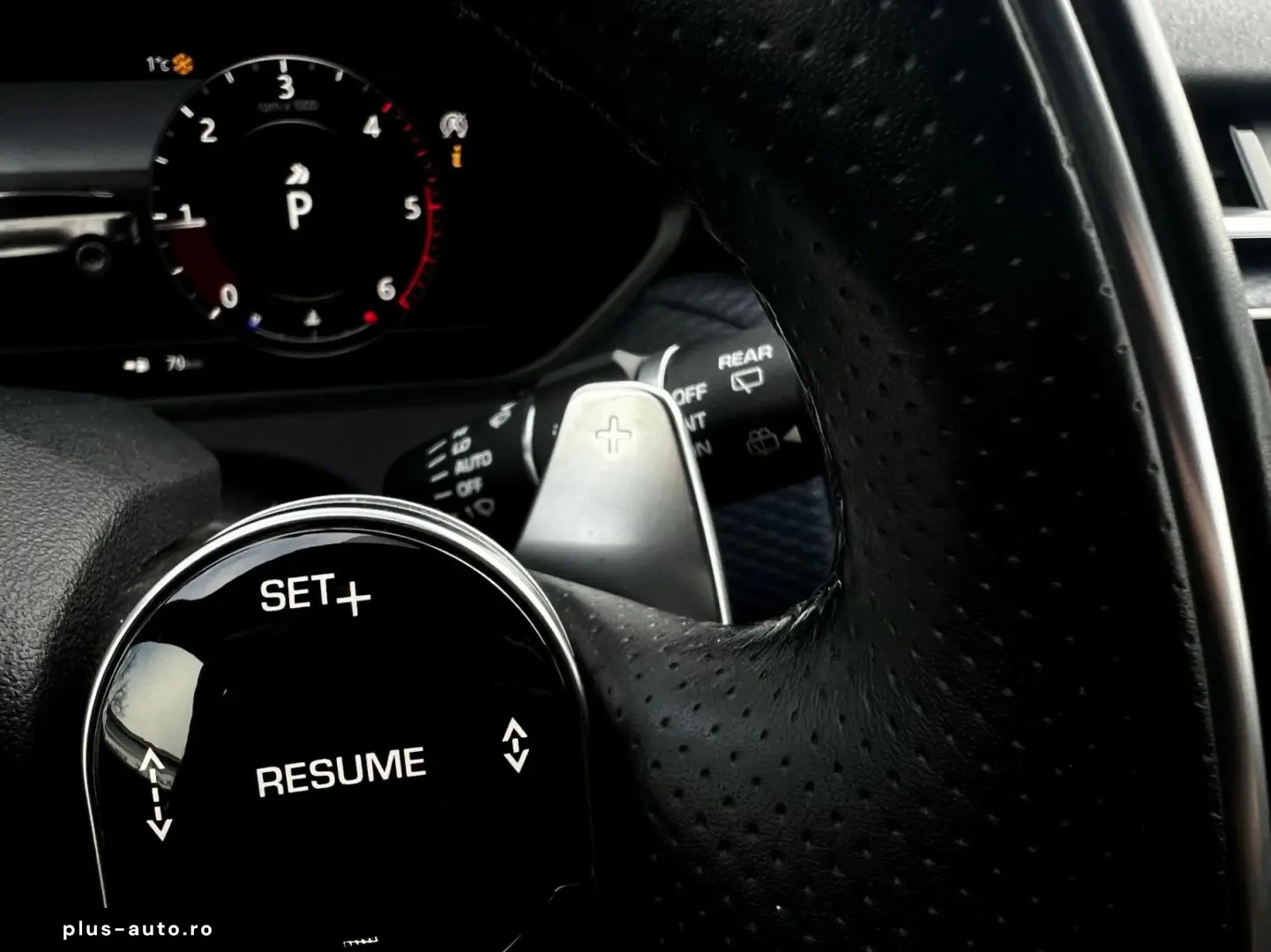 Land-Rover Range-Rover-Velar