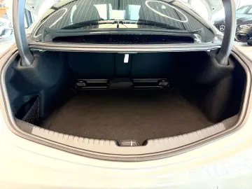 CLE 300 4M AMG Night Premium Pano DISTRONIC  360