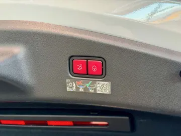 CLE 300 4M AMG Night Premium Pano DISTRONIC  360