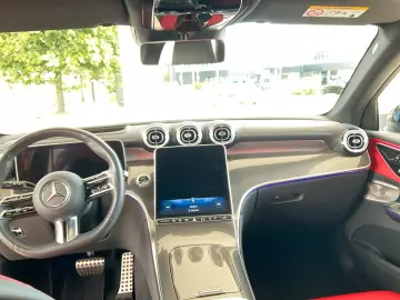 GLC 300 d 4M AMG Line Pano-Dach Distronic Kamera