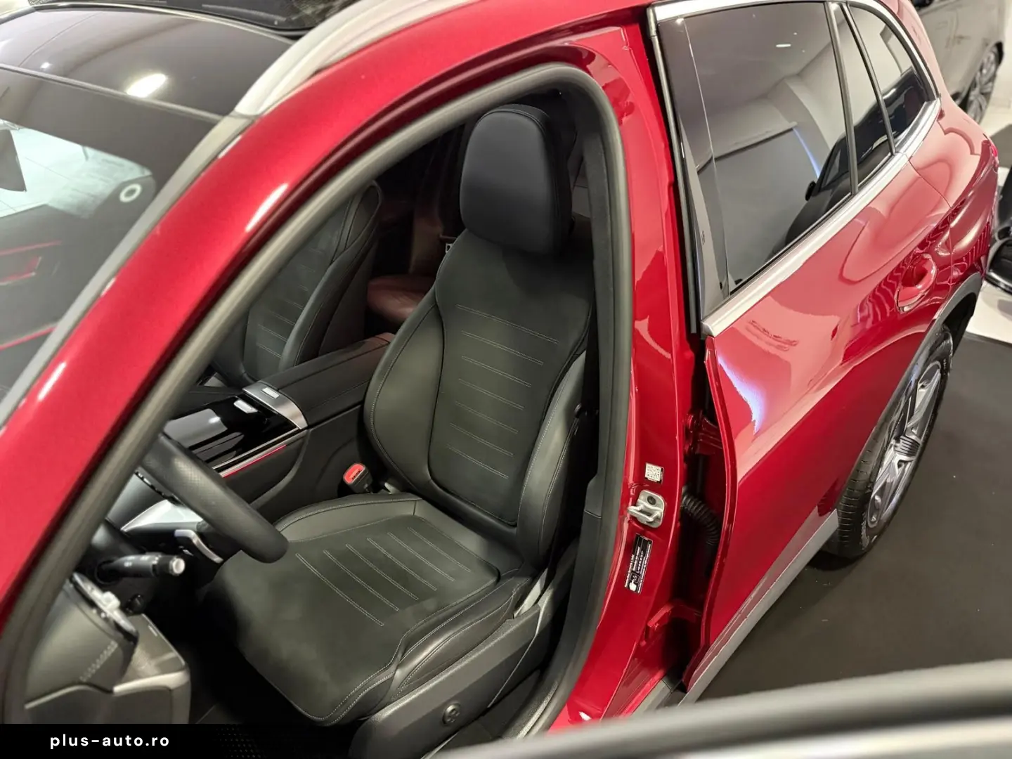 GLC 300 d 4M AMG Line Advanced PANO MEMORY AHK