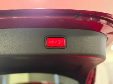 GLC 300 d 4M AMG Line Advanced PANO MEMORY AHK