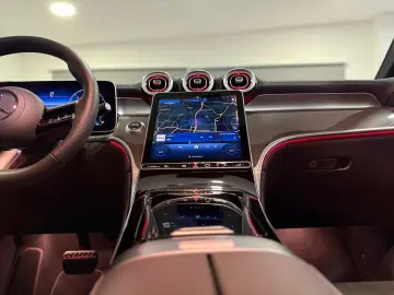 GLC 300 d 4M AMG Line Advanced PANO MEMORY AHK