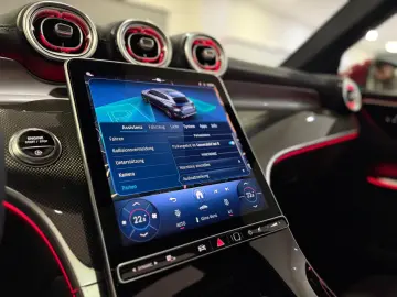 GLC 300 d 4M AMG Line Advanced PANO MEMORY AHK