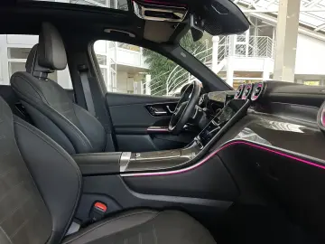 GLC 220 d 4M AMG-LiNE PANO NiGHT DiSTRO HuD 360