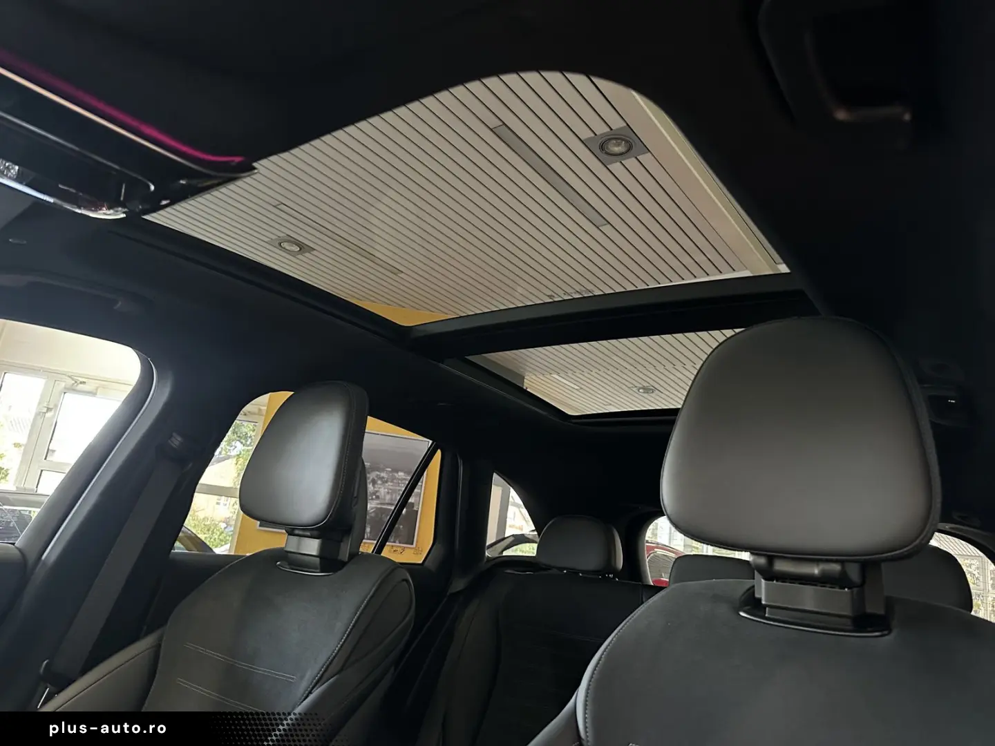 GLC 220 d 4M AMG-LiNE PANO NiGHT DiSTRO HuD 360