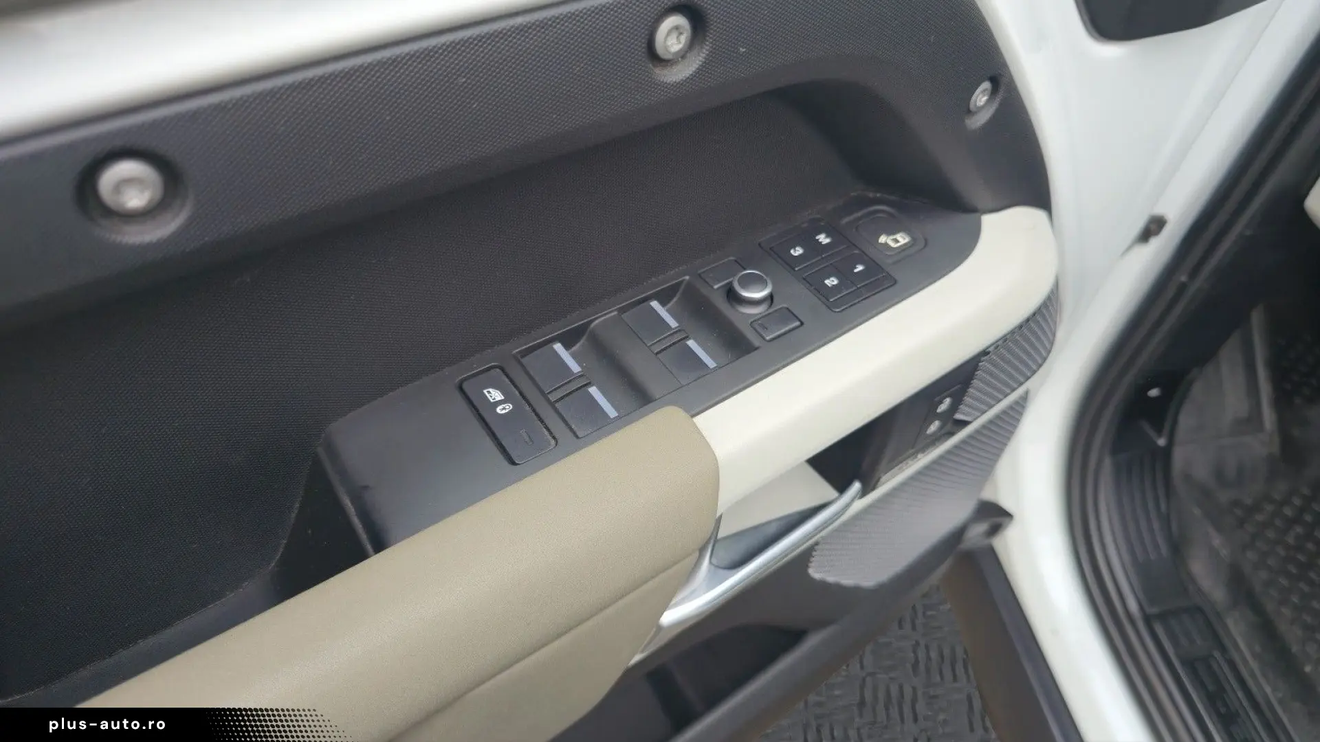 Land Rover DEFENDER 110 SE P400  7-SITZE AHK