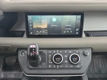 Land Rover DEFENDER 110 SE P400  7-SITZE AHK