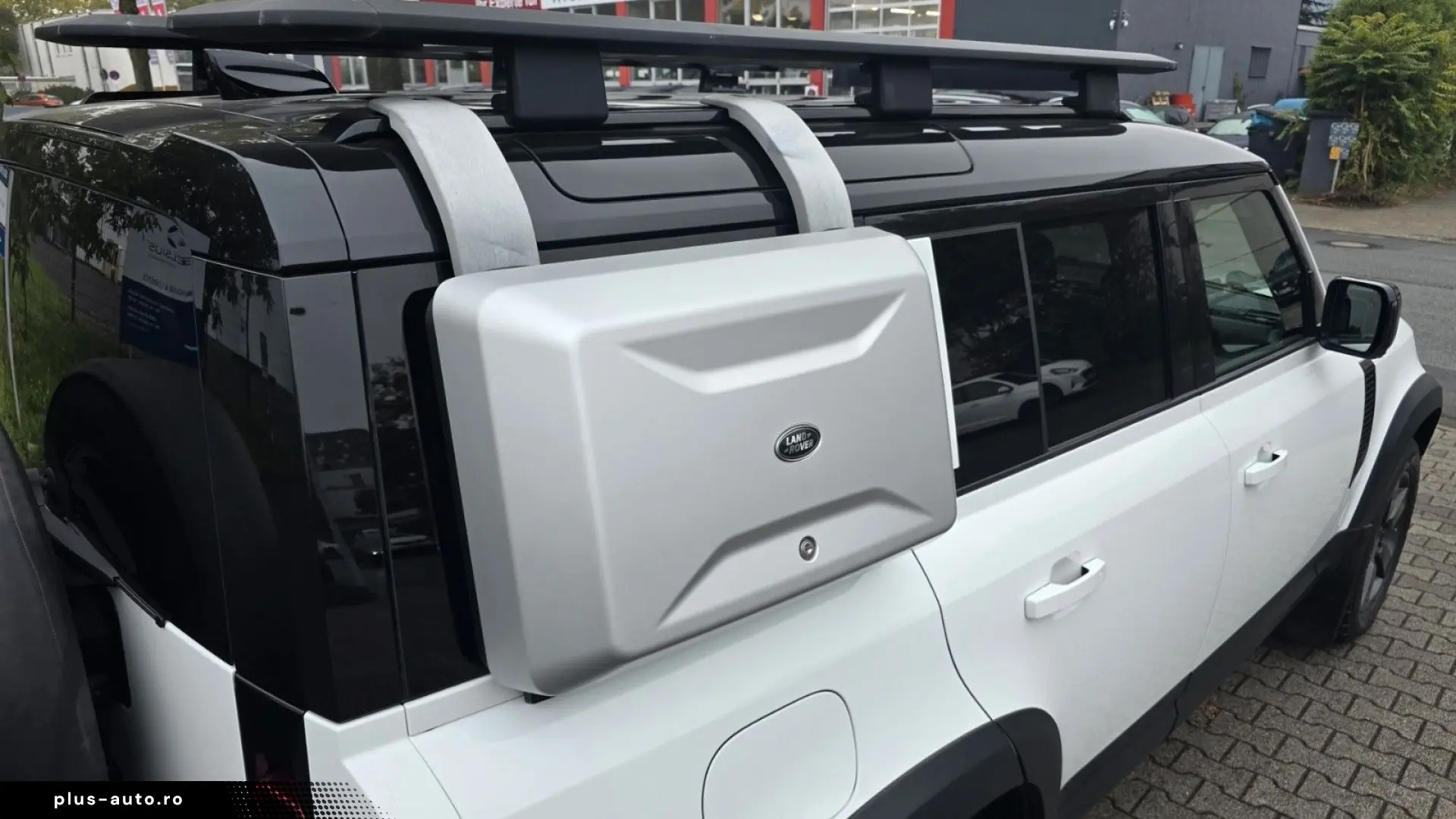 Land Rover DEFENDER 110 SE P400  7-SITZE AHK