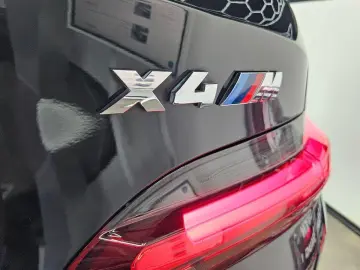 BMW  M X4 X Drive-  AHK  Har.Kardon. HeadUp  LED