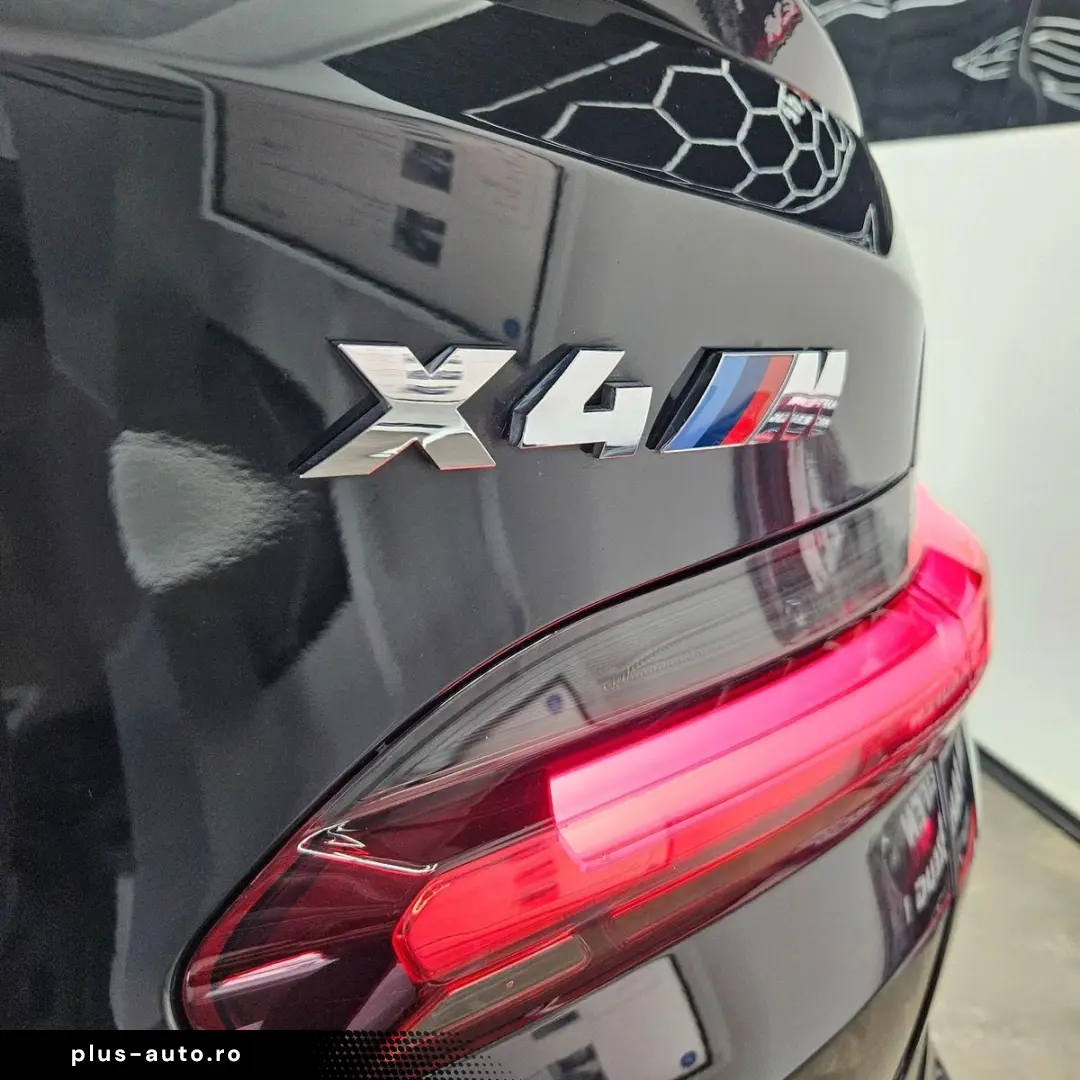 BMW  M X4 X Drive-  AHK  Har.Kardon. HeadUp  LED
